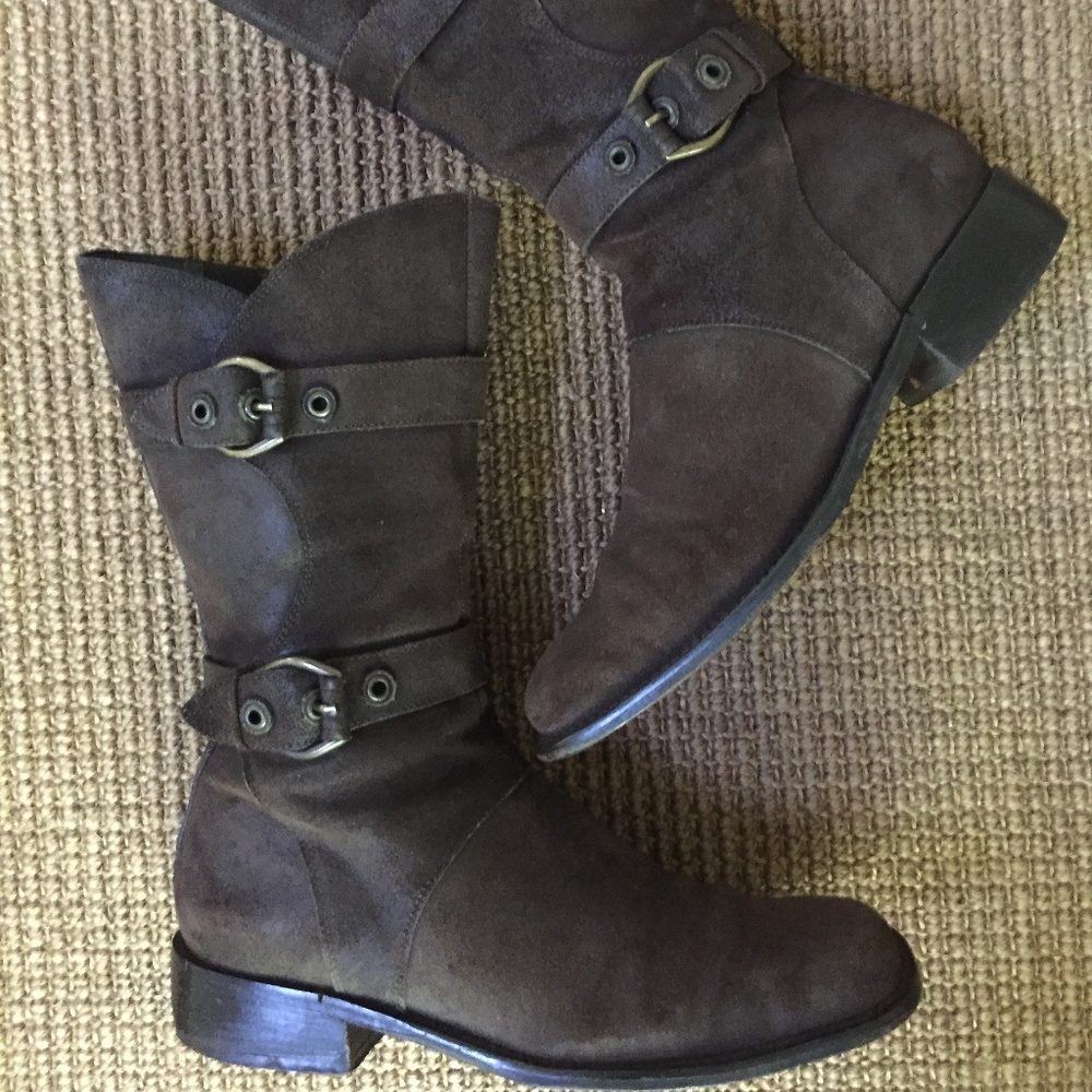Donald Pliner Booties